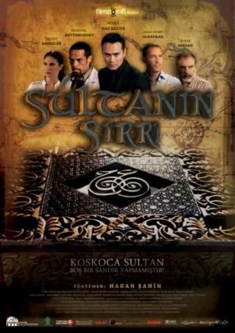 Sultanın Sırrı >>>> Hakan Şahinin yönettiği ve Mark Dacascos, Emanuel Bettencourt, Sinan Taymin Albayrak ile Zeynep Beşerlerin oynadığı Sultanın Sırrı, tarihi film meraklılarını sinema salonlarına çekecek. 

Gizemli senaryosuyla öne çıkan filmin konusu şöyle: 

Osmanlı Devleti hükümdarlarından II. Abdülhamitin petrol ile ilgili sırrından haberdar olan Amerikalı bir profesör bir gün İstanbula gelir. Topkapı Müzesinde saklı, gizemli sandığı bulmak için çabalar. Profesörün karşısına gizli bağlantıları olan bir müze müdürü çıkar. Sonunda profesör yer altına inmeye karar verir ve macera başlar.