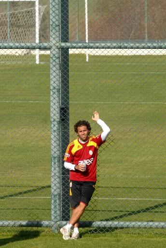 Galatasaray sıkı çalışıyor