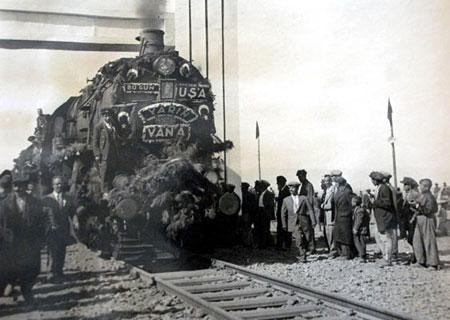 Menderes'in ilk kez yayımlanan saklı fotoğrafları