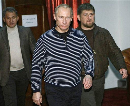 Putin Çeçenistan'da camiyi ziyaret etti