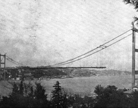 Boğaziçi Köprüsü'nün yapılışından kareler