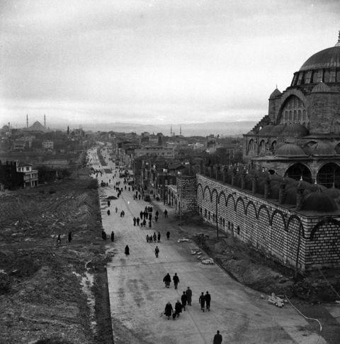 1958 Edirnekapı yolu yapılırken