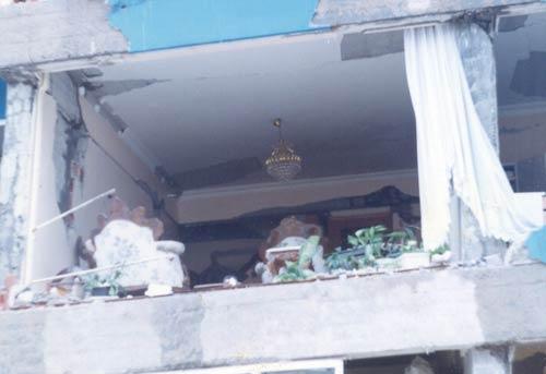 17 Ağustos 1999 Marmara Depremi Sakarya Fotoğraflar: İhsan Aydın