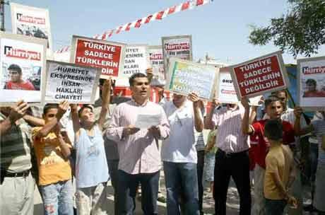 Hürriyet Treni Batman'da böyle protesto edildi...