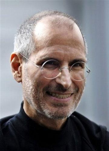 Jobs artık şirketi sadece bilgisayar şirketi olmasının ötesinde ürün yelpazesini genişleterek iPodu piyasaya sürdü. Jobs önderliğindeki Apple daha sonra iPad, iPhone gibi alanında lider ürünleri piyasaya sürdü.