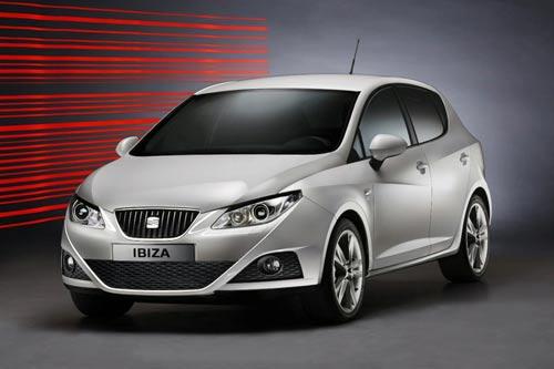 <b>SEAT:</b> Ibiza, 26 bin 400 TLden başlıyor. Ibiza Sportourer 27 bin 900 TLden başlayan fiyatlarla alınabiliyor.