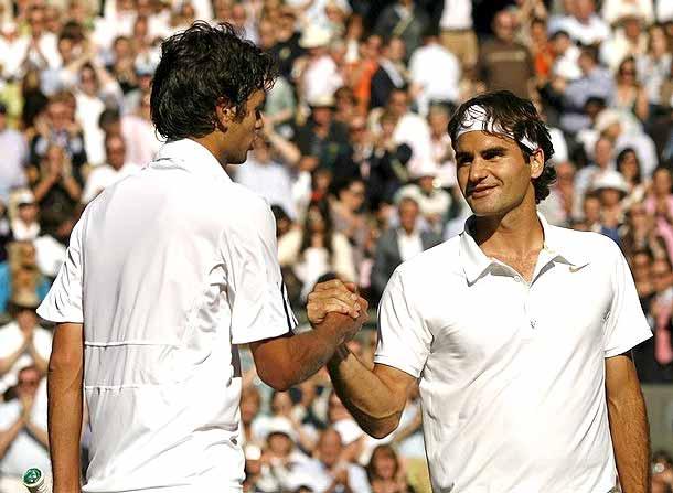 Federer Mario Ancic'i kolay geçti