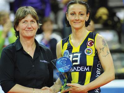 Oyuncunun adı: Natasa Osmokrovic - Doğum tarihi: 27.05.1976 - Başarıları: İtalian Super Cup birinciliği , Top Team Cup Birinciliği, Cev Cup Birinciliği; 2008-2009 Süper Kupa, 2009-2010 Indesit Şampiyonlar Ligi Avrupa 2.si; 2009-2010 Türkiye Kupası