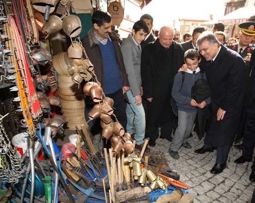Cumhurbaşkanı Abdullah Gül topaç oynadı