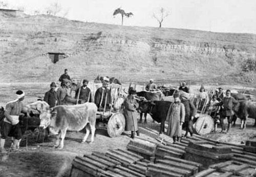 10. 25: Türk tarafından havalanan Alman tayyaresi Boğaza yaklaşmakta olan düşman hattını bildirdi.