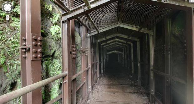 Kullanıcıların sokak sokak şehirleri dolabilmesine imkan veren Street View, bu kez de Japonya'da bir mağaradaydı.