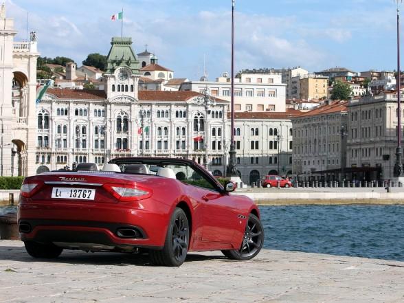 2012 Maserati GranCabrio Sport