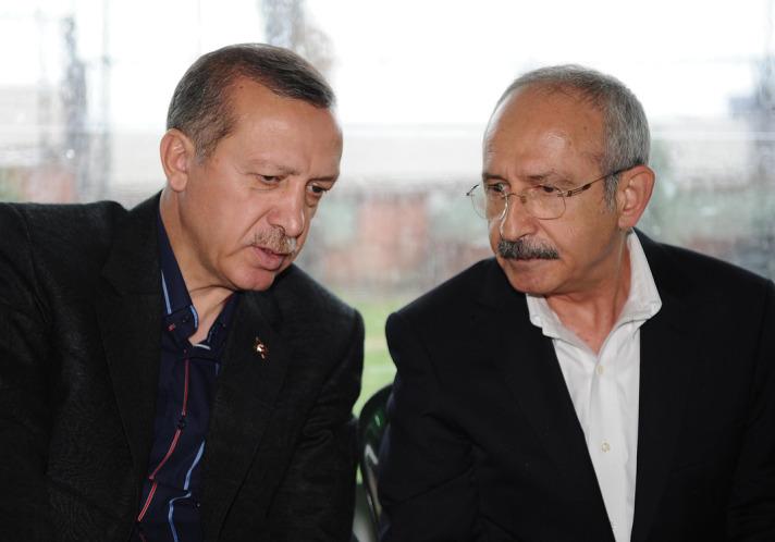 Başbakan Erdoğan'ın kendisine taziyede bulunamayan milletvekilleri ve partililerin ziyaretlerine yarın yapılacak grup toplantısı ile 14 ve 16 Ekim arasında Kızılcahamam'da yapılacak İstişare ve Değerlendirme Toplantısı'nda kabul edeceği belirtildi.