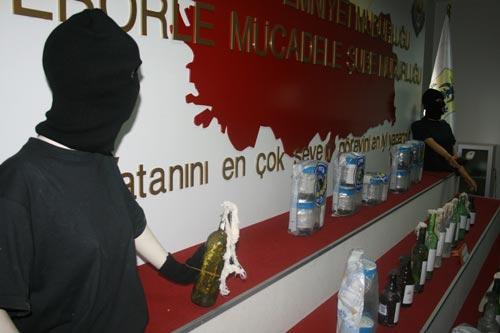 Cezaevlerindeki ölüm oruçlarının ardından yapılan 'Hayata dönüş operasyonları'nı protesto etmek için molotoflu ve havai fişekli eylem yaptıkları iddia edilen 6 terör örgütü üyesi yakalandı.