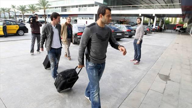 Bu ilgin&ccedil; diyalog muhtemelen bu şekilde ger&ccedil;ekleşmedi ancak Lionel Messi'nin m&uuml;tevazı bir şekilde fotoğraf &ccedil;ekmeyi kabul etmesi bu ilgin&ccedil; kareleri ortaya &ccedil;ıkardı.