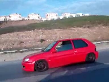 Saniye saniye kaza anı!