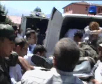 Erzincan'ın Kemah İlçesi'nde, PKK'lı teröristlerce yola döşenen mayının patlaması sonucunda ilk belirlemelere göre 9 askerimiz şehit oldu