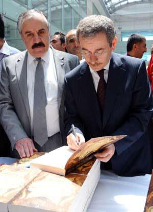 eski Devlet Bakanı ve Başbakan Yardımcısı Abdüllatif Şener
