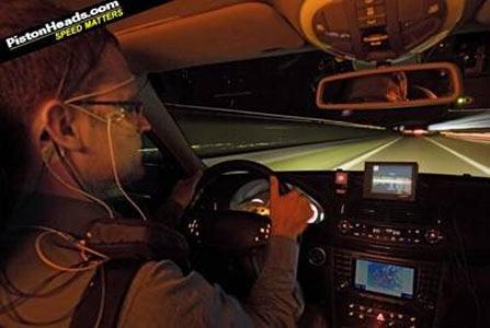 Uykuyu algılayan otomobil: Mercedez Benz, sürücünün uykusunu algılayan otomobiller üretmeyi planlıyor. Geliştirme aşamasındaki bu icat uykuyu algılayınca ne oluyor dersiniz? Tabii ki uyandırılıyorsunuz...