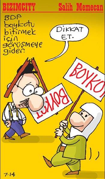CHP'nin yemin krizi sona erdirildi sıra BDP'nin Meclis'i boykotunu bitirmeye geldi. Krizin çözümü tartışmalar ve polemiklerle devam ediyor. Peki ya Kılıçdaroğlu BDP'ye tavsiyede bulunursa...<br>
Salih Memecan- Sabah