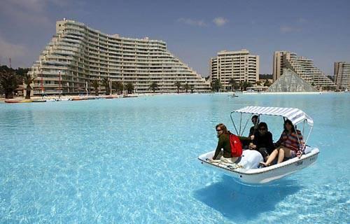 Sıcaklığı 26° C, 250.000 m3 temizlenmiş ve filtrelenmiş deniz suyu. Maliyeti 1.34 milyar euro...