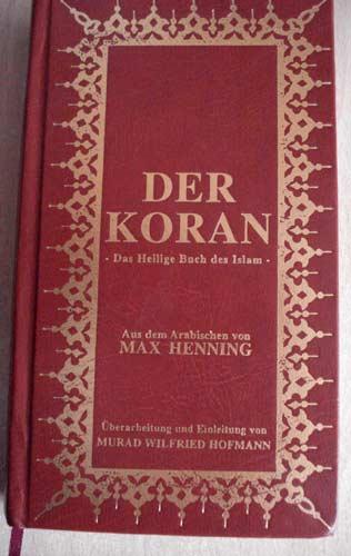 Kuranın Müslüman olmuş bir Alman tarafından yapılan ilk tercümesi 1996 yılında yayınlanmıştır. Ahmad von Denfferın Almanca Kuran meali, İslamabat ve Münihte basılmıştır.
Müslüman olmuş ve Münih Camisi etrafında bir araya gelmiş, Fatima Grimm yönetimindeki Alman Topluluk Hareketi (Gemeinschaftsunternehmen Deutscher Muslime) 1997 yılında 5 ciltlik Almanca bir Kuran Tefsiri yayınlamışlardır. 
Polonya asıllı Şark Bilimci Max Henning Leipzigin Reclam Basımevinde (1901)  Kuran tercümesi yayınlanan bir başka isimdir. Bu tercüme Murad Wilfried Hofmann tarafından gözden geçirilip, düzenlenerek 1998 yılında İstanbulda, 1999 yılında Münihde basılmıştır.