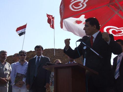 'Sınırsız kardeşliğe tam gaz' sloganıyla 'Serbest Stil Akrobatik D&uuml;nya Motosiklet Şampiyonası' i&ccedil;in geri sayım başladı. Programa Suriye ve T&uuml;rkiye tarafından yetkililer katıldı.