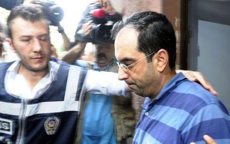 ŞEKİP MOSTUROĞLU 58 YIL
3 maçta şike yapmak bir maçta teşvik primi vermek
FENERBAHÇE Asbaşkanı Şekip Mosturoğlunun Aziz Yıldırım liderliğindeki suç örgütüne üye olmak, şike yapmak ve teşvik primi vermek suçlarından 23 yıldan 58 yıla kadar hapsi istendi. Mosturoğlu şu maçlardan suçlanıyor:
1- 9 Nisan 2011 günü oynanan Eskişehirspor-Fenerbahçe maçında şike yapılması.
2- 22 Nisan 2011 günü oynanan Eskişehirspor-Trabzonspor maçında teşvik primi verilmesi.
3- 8 Mayıs 2011 günü oynanan Karabük-Fenerbahçe maçında şike yapılması.
4- 15 Mayıs 2011 günü oynanan Fenerbahçe-Ankaragücü maçında şike yapılması.