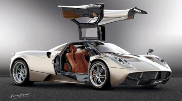 <p><strong>Pagani Huayra:</strong> Menşei İtalya olan otomobil, Mercedes-Benz yapımı V12 motoruyla 700hp güç üretiyor. 100 kilometre hıza 3,5 saniyede çıkabilen otomobilin fiyatı ise 1,3 milyon dolar.</p>