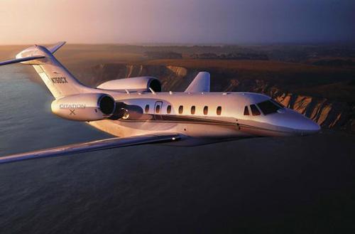 Kanadalı uçak yapımcısı Bombardier firması, Avrupa pazarı için yeni üretim merkezi arıyor. Gündemde Türkiye ve Fas var. Ancak Türkiye'nin tercihte artıları daha fazla...