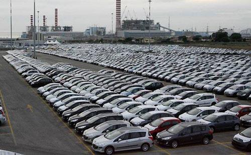 Hiç bu kadar otomobili bir arada gördünüz mü?