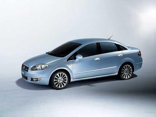 FIAT - Linea 1.3 Multijet Active-Şehir dışı yakıt tüketimi 100 km'de 4.0, şehir içi yakıt tüketimi 6.5 litre.