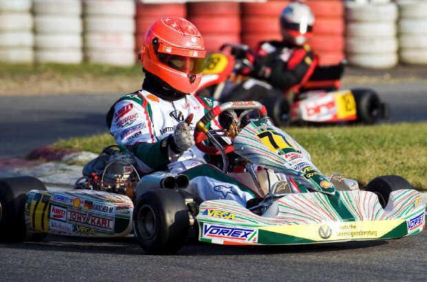Artık yarışa hazırsınız. Hafta sonu veya iş çıkışı arkadaşınızla bir karting pistine gidebilirsiniz. <br><br>Aynı pisti sürekli kullanmaya başladığınızda, fiyatta pazarlık yapma imkânınız da olur..