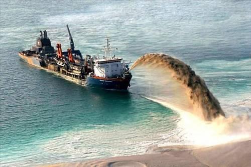 300 kadar yapay adadan oluşan proje, Dubainin en büyük ve tanınmış projelerinden