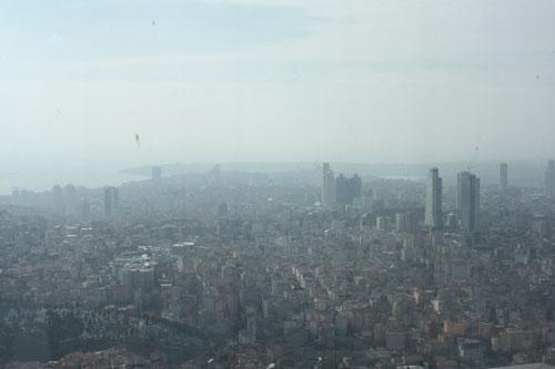 İstanbul'a tepeden bakmak dedikleri bu olsa gerek...