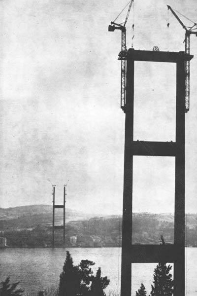 Boğaziçi Köprüsü'nün yapılışından kareler