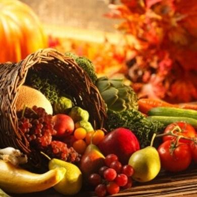 Vitaminler sizi sadece hastalıklara karşı korumaz, aynı zamanda g&uuml;zelleştirir. C vitamini ve Lineoleic asit y&ouml;n&uuml;nden zengin bir diyet, kırışıklarınızı azaltır, cilt kuruluğu ve incelmesini hafifletir.