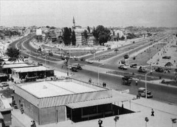 AKSARAY

Avrupa yakasında,Fatih-Yenikapı-Laleli  arasındadır.
