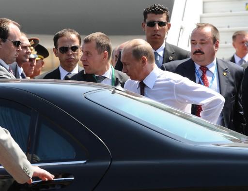 Rusya Başbakanı Vladimir Putin, günübirlik çalışma ziyareti için Ankara'ya geldi. Putin seri ziyaretler gerçekleştirdi ve önemli anlaşmalara imza attı