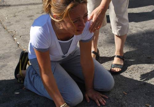 Siroz hastası Selahi Yüksel, bayrama çıkamayacağını düşünerek Aydın'daki annesi ve çocukları ile son kez hasret gidermek için yola çıktı. Son sarılma hiç gerçekleşmezken aynı acıyı 4. kez yaşayan anne yıkıldı.
