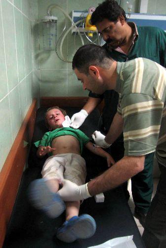 Irak'ın Kerkük kentinin güneyinde, Türkmenlerin yoğun olarak yaşadığı Tazehurmatı kasabasında dün bomba yüklü kamyonla düzenlenen saldırıda ölü sayısının 73 olduğu bildirildi.