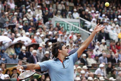 Roland Garros'u hiç kazanamamış 13 Grand Slam şampiyonu Roger Federer, hayatının en büyük hayalini gerçekleştirip daha önce 3 kez finalde Nadal'a yenildiği Fransa Açık'ta şampiyon oldu...
