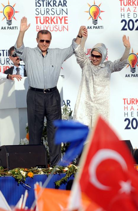 Başbakan Erdoğan, dün CHP lideri Kemal Kılıçdaroğlunun konuştuğu İstanbul Kazlıçeşme Meydanındaydı.