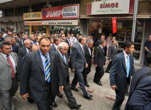 Başbakan Erdoğan, Güngören'deki hain terör saldırısının yaşandığı yerde