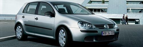 <b>VOLKSWAGEN:</b> Polo ve Golf modellerinde yüzde 4e varan indirimlerin yanı sıra Euro ile satılan modellerinde de sabit kur avantajı sunuyor. Manuel şanzımanlı Golf 1. 6lt 102hp Trendline 36 bin 700, Polo 1.4 lt 85hp Comfortline 30 bin 800 TLden başlayan kampanyalı fiyatlarıyla sunuluyor. Tiguan, Scirocco ve CC modellerinde ise kampanya dönemince Euro/TL kuru sabit tutularak 1.89 TL olarak uygulanıyor. <b>star</b>