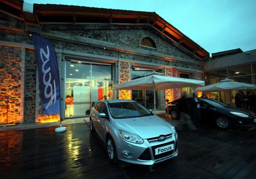 Dinamik Tork Kontrolü, ''Otomatik Park Sistemi ve Aktif Şehiriçi Güvenlik Sistemi gibi teknolojik yeniliklerin bulunduğu Ford'un yeni Focus modelinin tanıtımı Ankara'da Cer Modern'de yapıldı.