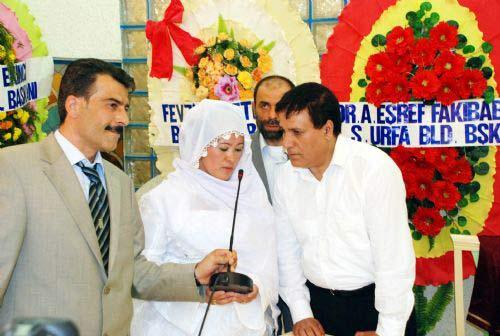 Tatil için geldiği Bodrum'da tanıştığı Şanlıurfalı Mehmet Cüneyt Karabulut ile evlenerek Müslüman olan Filipin asıllı Belçikalı Daria Patenio
