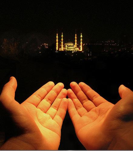 7. Rabbimizin bir hadis-i kutside Kuranla meşgul olup da dua etmeye, bir şeyler istemeye fırsat dahi bulamayanlara, dua edip isteklerde bulunanlardan daha çok vereceğini bildirdiğini unutmayınız.