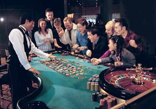 <p><strong>Macau tur operatörü</strong></p>
<p>eğer bir zengini Çin’in Macau kentine ziyarete ikna edebilirseniz orada bir casino sokabilirseniz yüksek kazançlı oyunlardan yüzde 1.2’si sizin cebinize girebilir. Bir iskambil oyunu olan Bakara oynanırsa yüzde 2.7 komisyon alırken ayda 5 bin dolarda kazanabilirsiniz.</p>