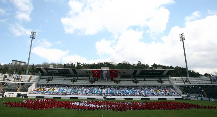 İstanbul'da 23 Nisan Ulusal Egemenlik ve Çocuk Bayramı çeşitli etkinliklerle kutlandı.